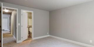 A'Cappella Gallery 13