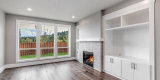 Bethany Stunner - 5 Bedrooms with Main-Level Bed & Bath, Modern Kitchen & Private Fenced Yard Gallery 9