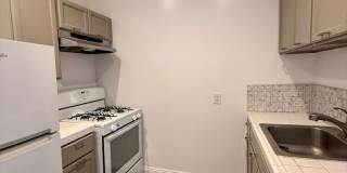 1534 Winona Blvd. Gallery 25