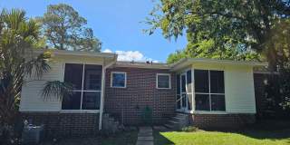 Charming Duplex Unit In Franklin Park Gallery 4