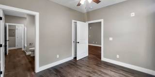 The Collection on 421 Gallery 10