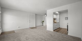 Sunset Square Gallery 31