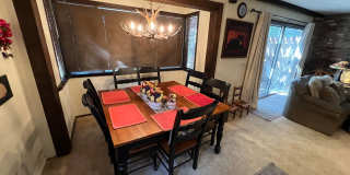 Large furnished 4 bedroom home with 2 car garage Gallery 46