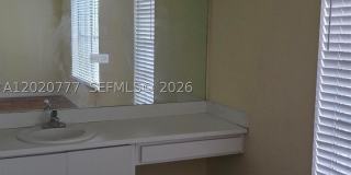 3912 SW 67th Ter Gallery 14