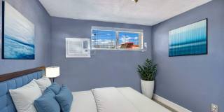 912 S Armstrong st./ 731 W. Hull ave. Gallery 22