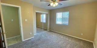 Pool Home in Victoria Meadows Gallery 16