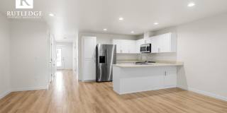 STUNNING 3 Bed / 2.5 Bath Brand New Townhome!! Gallery 8