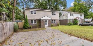 9554 Lakeside Drive 9554 Lakeside Drive Gallery 1