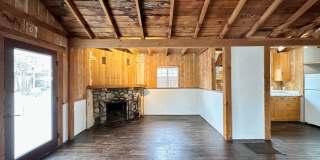 1 Bed + 1 Bath Cottage | Hollywood By the Sea | Unfurnished Gallery 5