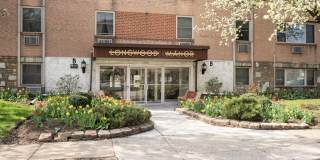 Longwood Manor Gallery 13