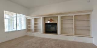 Beautiful 4 Bedroom 2.5 Bathroom House Located In The NE! Gallery 7
