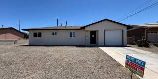 Updated 3 Bedroom Single Story Home Available Near Eubank Blvd NE & Constitution Ave NE! Updated 3 Bedroom Single Story Home Available Near Eubank Blvd NE & Constitution Ave NE! Gallery 1