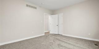 2080 Gladstone, Unit 1 Street Gallery 20