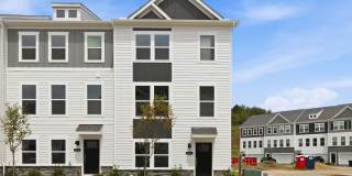 New Construction/ Upscale 3BR Townhome / Modern Finishes / McCandless Square Gallery 1