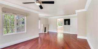 1944 Granemore Street Gallery 21