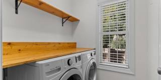8825 Sawmill Creek Lane Gallery 16