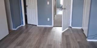 Spacious 3BR Townhome in Littleton Gallery 15