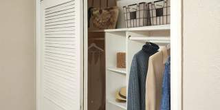 Fairfax Apartments Gallery 12