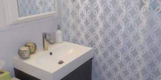 $1,995 / 2br - 750ft2 - Glover Park 2 Bedroom 1 Bath Central Air, Nice Kitchen + two car pkg! (2610 Tunlaw Road NW #1 Washington, DC) Gallery 9