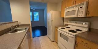 533 NE 3rd Ave Gallery 5