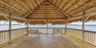 8200 Lakeshore Drive unit: 5070 Gallery 13