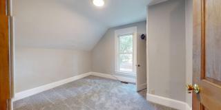 Madison/W.95th neighborhood : 3 bedroom/1 bath single family house available NOW. Gallery 74