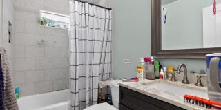 Charming 2BR Townhome in Athens Gallery 22