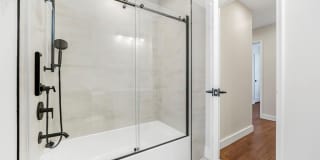 111 Charles Street Gallery 15