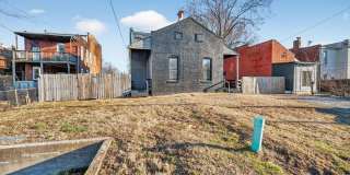 Charming 2BR Townhome in Saint Louis Gallery 17