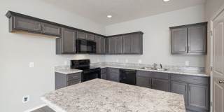 Republic Duplex for rent- with fence! Gallery 13