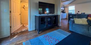 2745 DOWNING Street Gallery 21