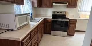 Appealing 3-Bedroom Home in Upper St. Clair - Available in August! Gallery 4