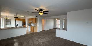 3 Bedroom Home Available Near Paseo Del Norte Blvd NE & Rainbow Blvd NW! 3 Bedroom Home Available Near Paseo Del Norte Blvd NE & Rainbow Blvd NW! Gallery 23