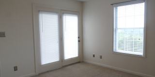 2 Bedroom 2 bath Condo Gallery 10