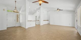 4514 E TOWNE Lane Gallery 3