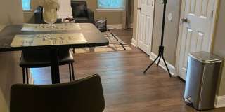 Charming furnished 2br 2nd Floor Apartment in Wilmington Gallery 15