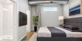 Vantage St Pete Gallery 52