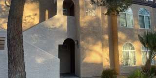 Great Location- 3 bedroom Condo Great Location- 3 bedroom Condo Gallery 1