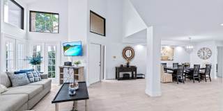 2442 Windsor Way Court Gallery 4