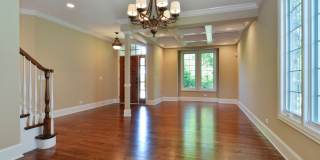 123 Maple Avenue Gallery 2