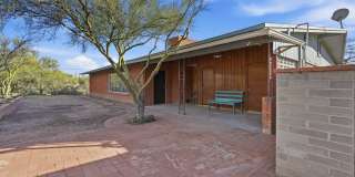 3BR/4BA Professional Retreat with Private Desert Oasis Gallery 32