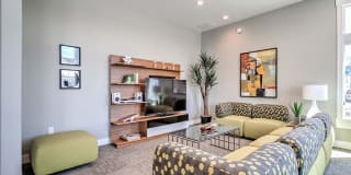 Avanti at Farmington Station Gallery 23