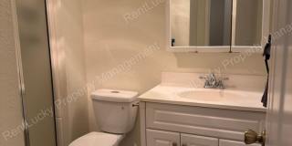 Cozy Kirkland Condo! 1 Bed, 1 Bath w/ Updated Kitchen and Additional Parking! Gallery 20