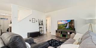 Beautiful 5 Bed Home in Raindance Gallery 13