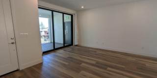 250 Waters Park CIR Gallery 4