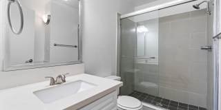600 Olive Gallery 33