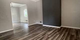 2 Bedroom 1 bath w/laundry and yard 2 Bedroom 1 bath w/laundry and yard Gallery 5