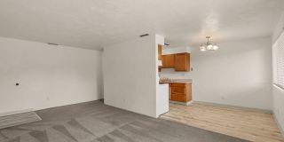 Convenient Upstairs Apartment Convenient Upstairs Apartment Gallery 18