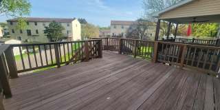 3 Bedroom 1.5  bathroom End unit Townhouse near Bethlehem Catholic High School. Gallery 10