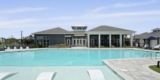 HōM at River Hills Gallery 2